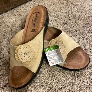 NWT FLEXUS FABIA ADJUSTABLE SANDALS 8 1/2